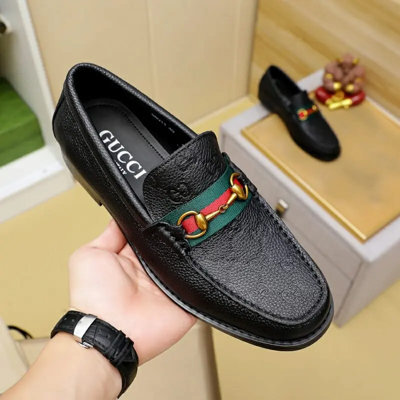 gucci oxfords chaussures pour homme s_12437742